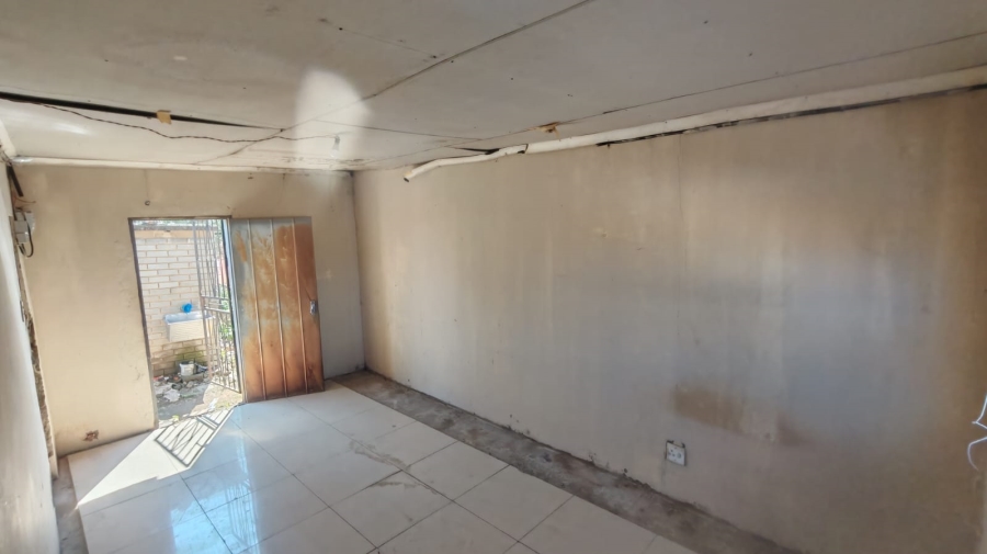 0 Bedroom Property for Sale in Phahameng Free State